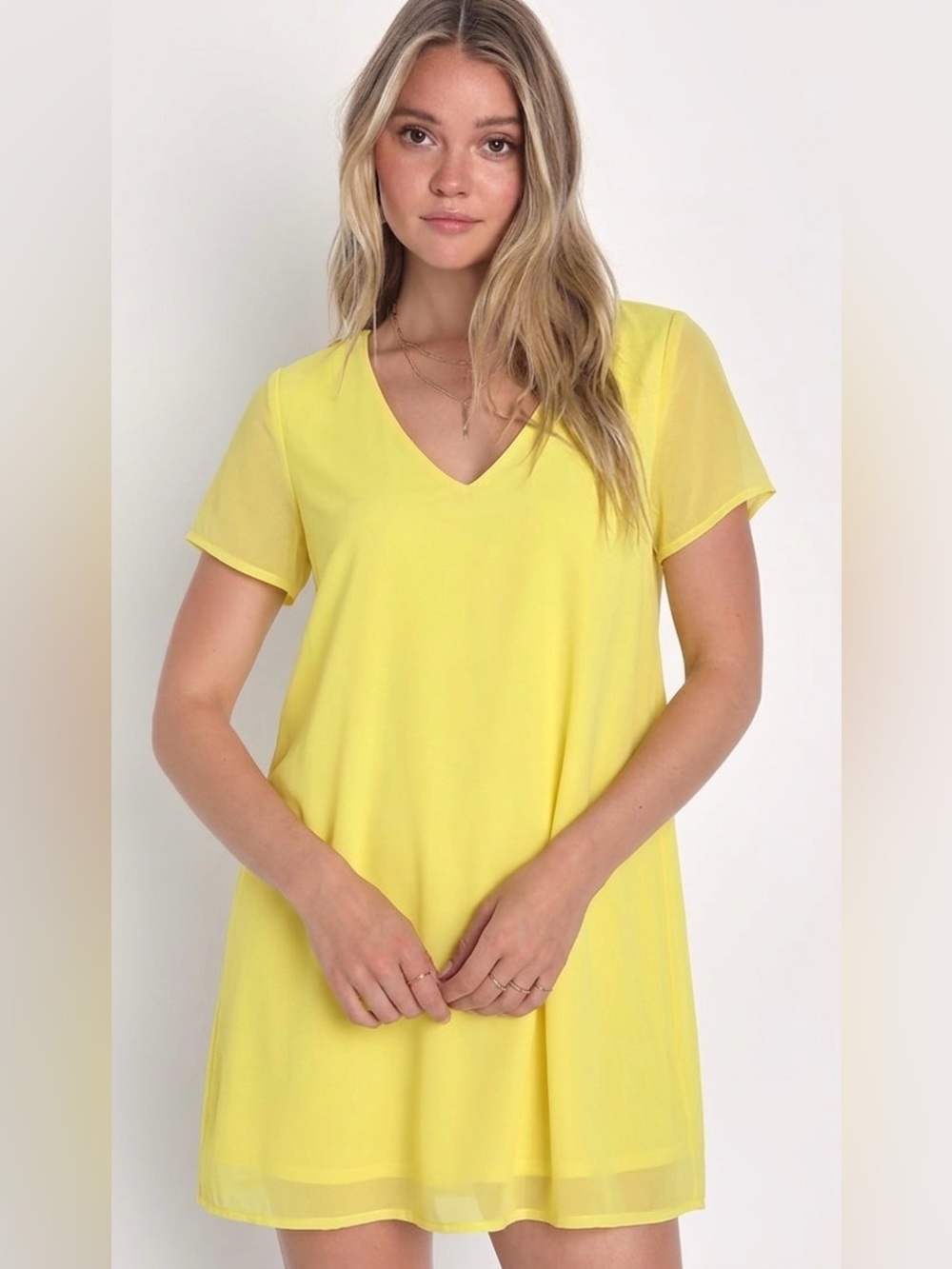 Lulu's Freestyle Yellow V-Neck Short Sleeve Chiffon Mini Shift Dress Size L NWT